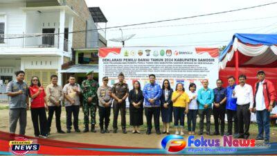 Bupati Samosir Hadiri Apel Gelar Pasukan Operasi Mantap Brata Toba 2023-2024 yang Dirangkai Dengan Deklarasi Pemilu Damai