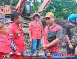 Ketua DPC PBB Kabupaten Samosir Roland Sitanggang Turut Belasungkawa Kepada Korban Banjir Bandang Di Desa Siparmahan Kecamatan Harian