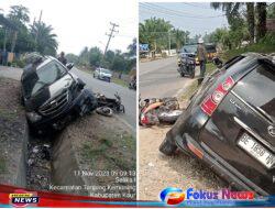 Lakalantas Minibus Avanza Tabrak Sepeda Motor Yang Dikendarai Oleh Anak Sekolah