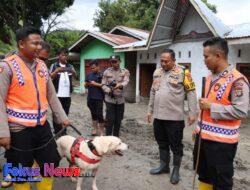 Polda Sumut Turunkan Anjing Pelacak Bantu Pencarian Korban Longsor di Humbahas