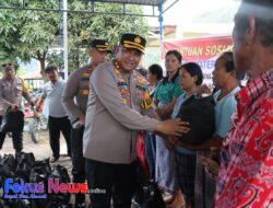 Kapolda Sumut Salurkan Paket Bansos Kepada Korban Bencana Tanah Longsor Simangulampe