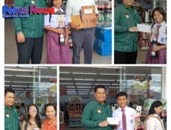 Spontan, Bupati Samosir Berikan Hadiah Kepada Siswa Yang Dapat Juara