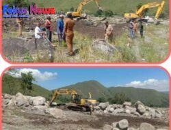 Camat Harian bersama Pemkab samosir Monitoring Pembenaan Lahan Pertanian di Desa Siparmahan