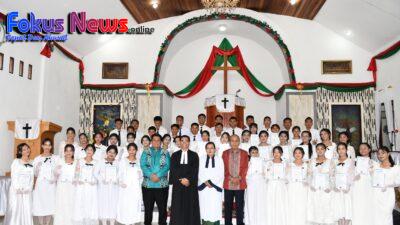 Pimpinan Pemerintah samosir Rayakan Paskah Di Gereja HKBP Pangururan