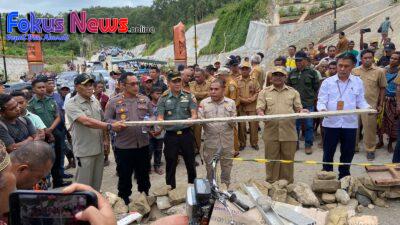 Dandim 1621/TTS Bersama Forkopimda Mendampingi BPKHTL Wilayah XIV Kupang Dalam Acara Penunjukan Batas Kawasan Hutan