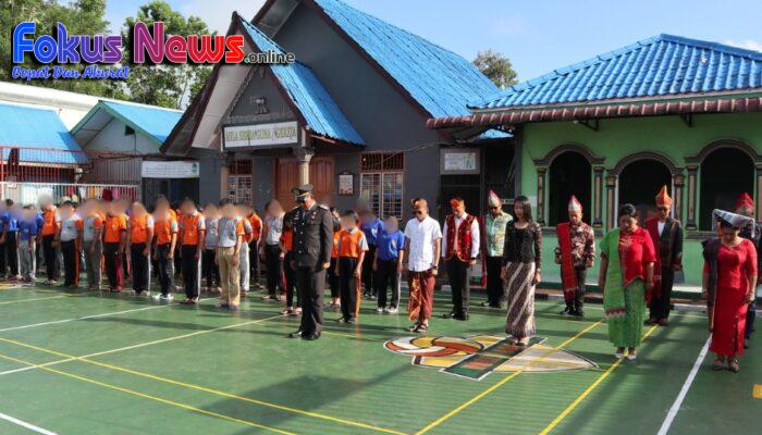 Upacara Hari Kemerdekaan Di Rutan Tarutung Diwarnai Menggunakan Pakaian Adat