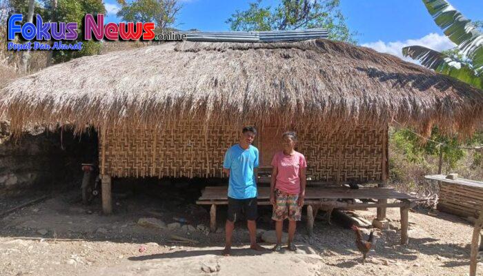 Dua Warga Kurang Mampu Asal NTT Terima Santunan Dari Menteri Agama