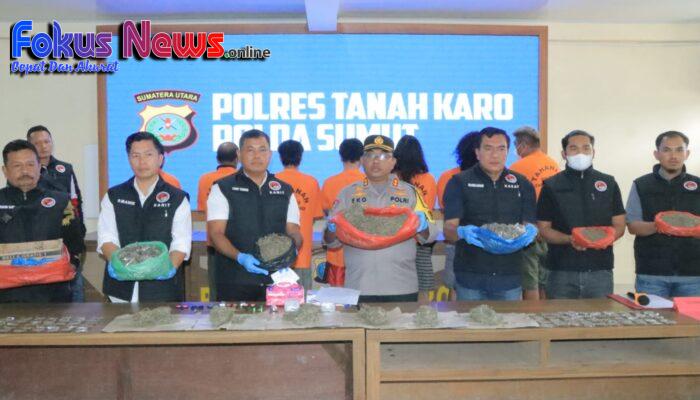 Kapolres Tanah Karo Gelar Konferensi Pers Pengungkapan Kasus Narkotika Jenis Ganja Di Berastagi