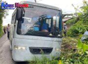 1 Pelajar Tewas dan 3 Luka-Luka Akibat Bus Pengangkut Anak  Sekolah Terbalik