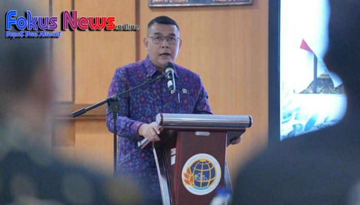 Momen Ibadah Paskah Bersama Kementerian ATR/BPN, Wamen Ossy Sampaikan Pentingnya Memberi Kepastian Hukum bagi Rumah Ibadah