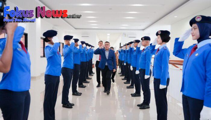 Beri Pembekalan di SMA Taruna Nusantara Malang, Wamen Ossy Bicara Soal Peran Penting Pertanahan