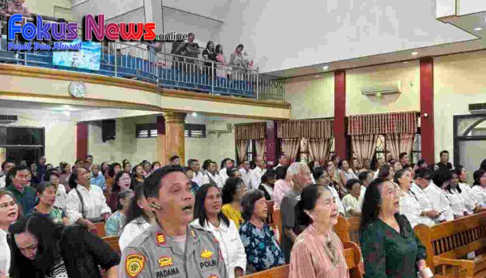 Pisah Sambut Ketua Jemaat GMIM “Nasareth”, Kapolsek Maesa Apresiasi Pelayanan Penuh Dedikasi