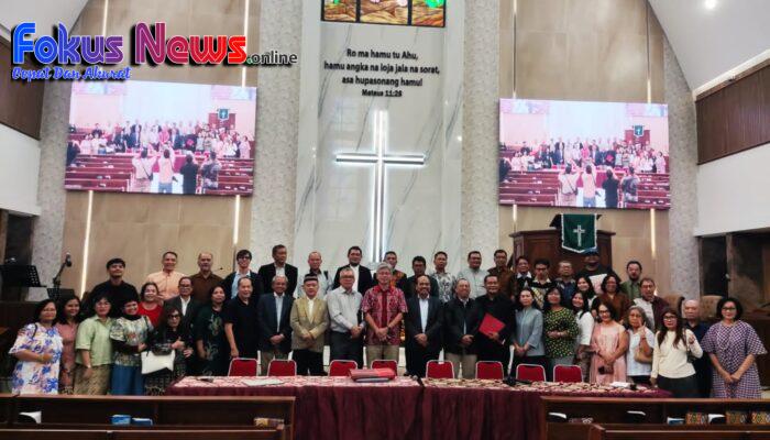 HKBP Konsisten Selamatkan Tano Batak, Lestarikan Danau Toba