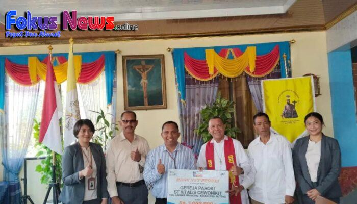 Bank NTT Bangun Kebersamaan, Salurkan Bantuan untuk Pembangunan Aula Paroki Cewonikit