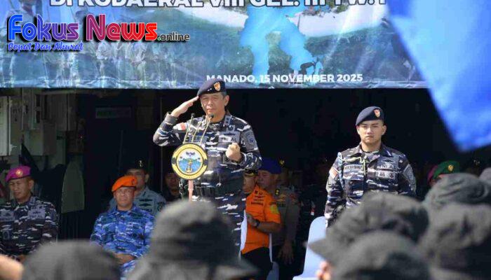 Dankodaeral VIII Buka Upacara Persami KKRI di Geladak KRI Yos Sudarso 353