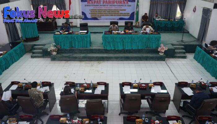 Pemkab Toba dan DPRD Toba Sepakat Tandatangangi  Ranperda APBD menjadi Perda APBD 2026 di Gedung DPRD Toba