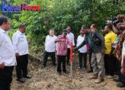 Realisasi Percepatan Sertipikasi Tanah Ulayat di Papua, Menteri Nusron Saksikan Pemasangan Patok Skouw Yambe
