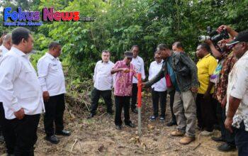 Realisasi Percepatan Sertipikasi Tanah Ulayat di Papua, Menteri Nusron Saksikan Pemasangan Patok Skouw Yambe