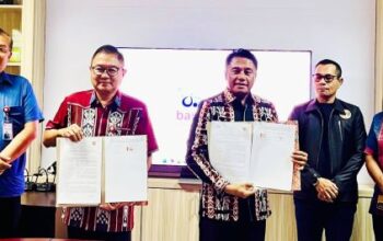 Direktur Utama Bank NTT, Charlie Paulus, siap mendukung kebijakan PemKab Rote Ndao melalui penyediaan layanan perbankan terintergrasi