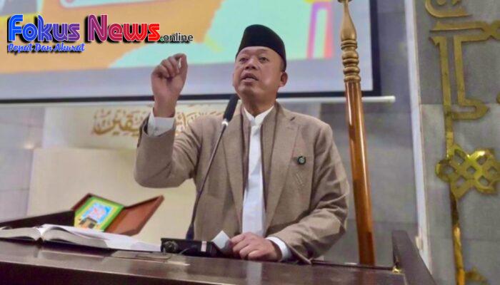 Kajian Tarawih di Masjid UI, Menteri Nusron Bicara Sanad Keilmuan dan Etika Kepemimpinan
