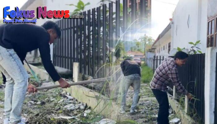 Jumat Bersih, Kantor Pertanahan Kabupaten Tapanuli Utara Wujudkan Lingkungan Kerja yang Nyaman dan Asri