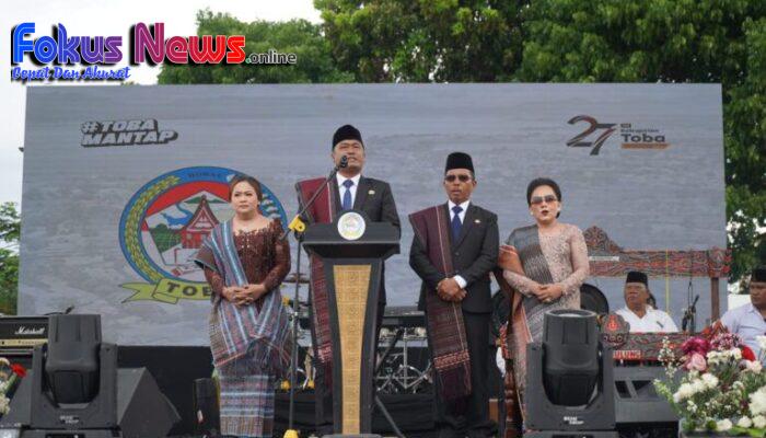 Ribuan Masyarakat Toba Antusias Hadiri Perayaan HUT Kabupaten Toba ke-27 Tahun