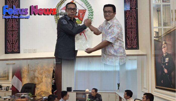 Kantor Pertanahan Kabupaten Tapanuli Utara Serahkan Sertipikat Hak Pakai kepada Pemerintah Kabupaten Tapanuli Utara