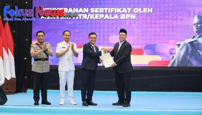 Serahkan Sertipikat Hak Pakai untuk Lemhannas RI, Menteri Nusron: Perkuat Kepastian Hukum Aset Negara