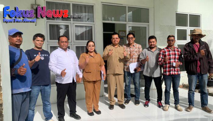 Kantor Disperindag Karo Di Datangi Relawan Pink Bersama Forum Petani Bunga Karo