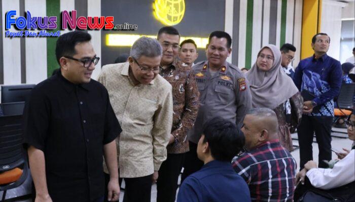 Tinjau Kantah Kota Batam Bersama Komisi II DPR RI, Wamen ATR/Waka BPN Pastikan Pelayanan Pertanahan Berjalan Efisien